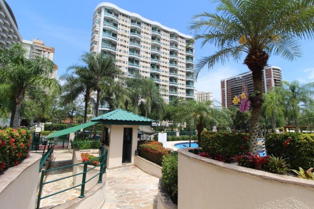 Barra Da Tijuca - 508 - De Frente Para Maravilhosa Piscina - Estacionamento Gratuito - Academia Comphania Atletica - Balsa Para Praia Gratis - Microondas - Geladeira Grande - Recepcao 24Horas - Wi-Fi - Com Pia ริโอเดจาเนโร ภายนอก รูปภาพ