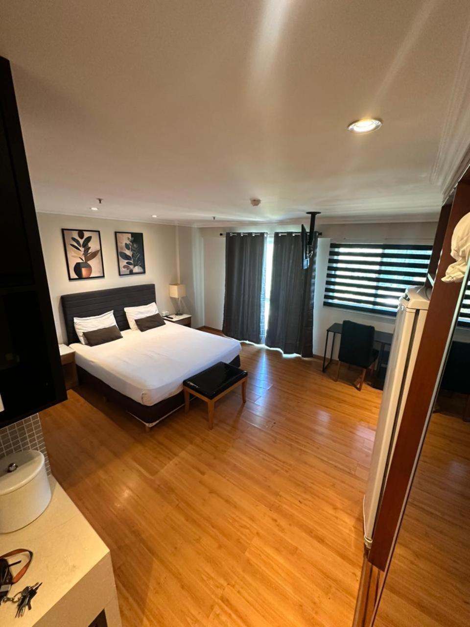Barra Da Tijuca - 508 - De Frente Para Maravilhosa Piscina - Estacionamento Gratuito - Academia Comphania Atletica - Balsa Para Praia Gratis - Microondas - Geladeira Grande - Recepcao 24Horas - Wi-Fi - Com Pia ริโอเดจาเนโร ภายนอก รูปภาพ