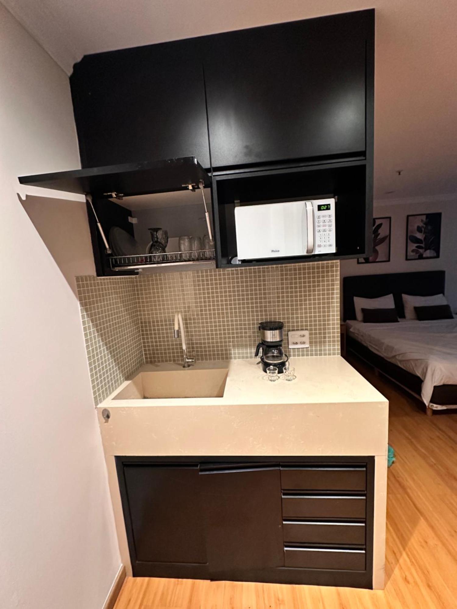 Barra Da Tijuca - 508 - De Frente Para Maravilhosa Piscina - Estacionamento Gratuito - Academia Comphania Atletica - Balsa Para Praia Gratis - Microondas - Geladeira Grande - Recepcao 24Horas - Wi-Fi - Com Pia ริโอเดจาเนโร ภายนอก รูปภาพ
