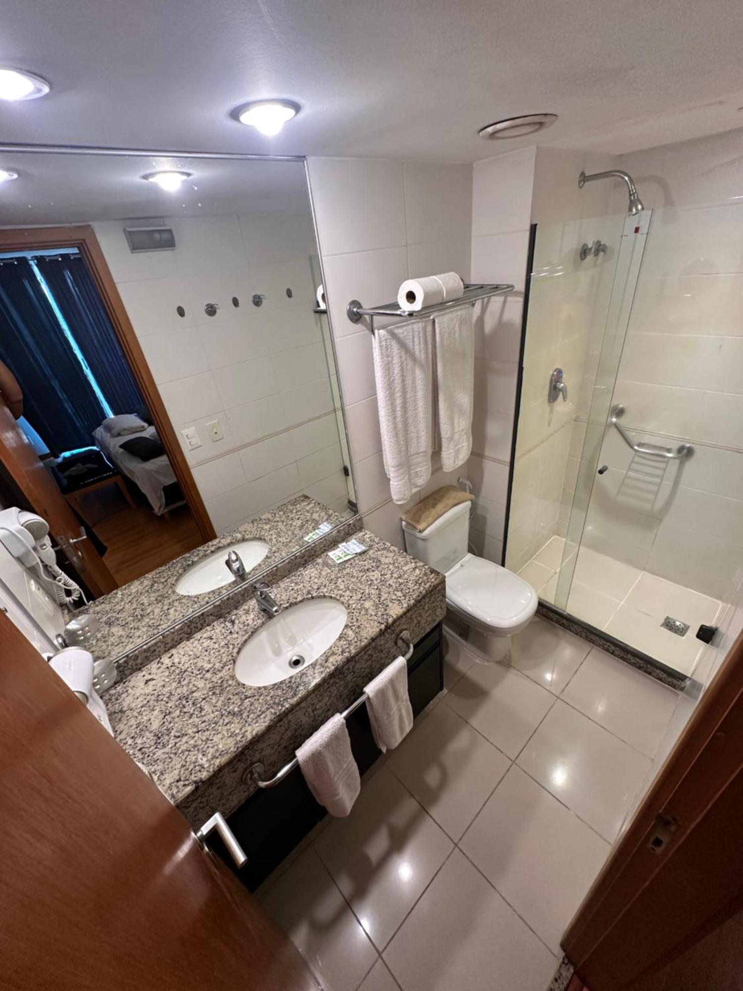 Barra Da Tijuca - 508 - De Frente Para Maravilhosa Piscina - Estacionamento Gratuito - Academia Comphania Atletica - Balsa Para Praia Gratis - Microondas - Geladeira Grande - Recepcao 24Horas - Wi-Fi - Com Pia ริโอเดจาเนโร ภายนอก รูปภาพ